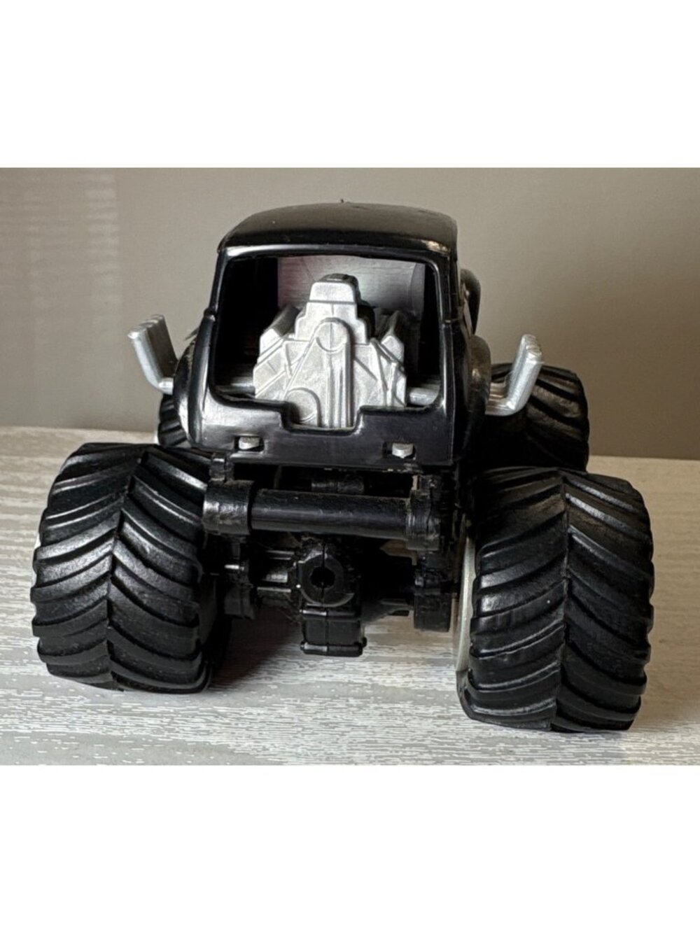Grave Digger Monster Truck Toy With Oversized Tires & Graphic Details 4" x 3" - Picture 5 of 10